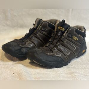 KEEN Kids Black and Brown Boots